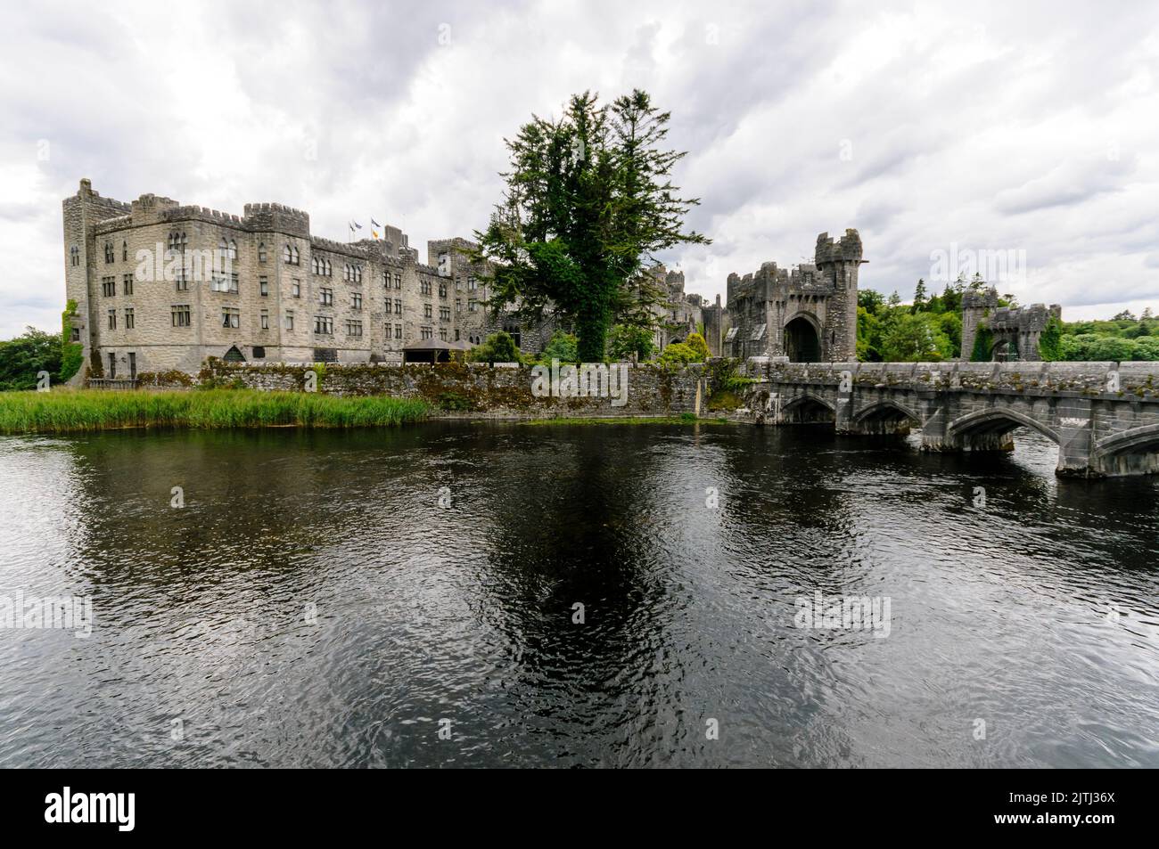 Ashford Castle, Contea di Galway, Repubblica d'Irlanda Foto Stock