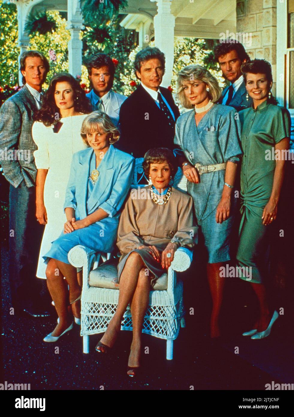 Falcon Crest, Fernsehserie, STATI UNITI D'AMERICA 1981 - 1990, Darsteller: das Ensemble um Jane Wyman Foto Stock