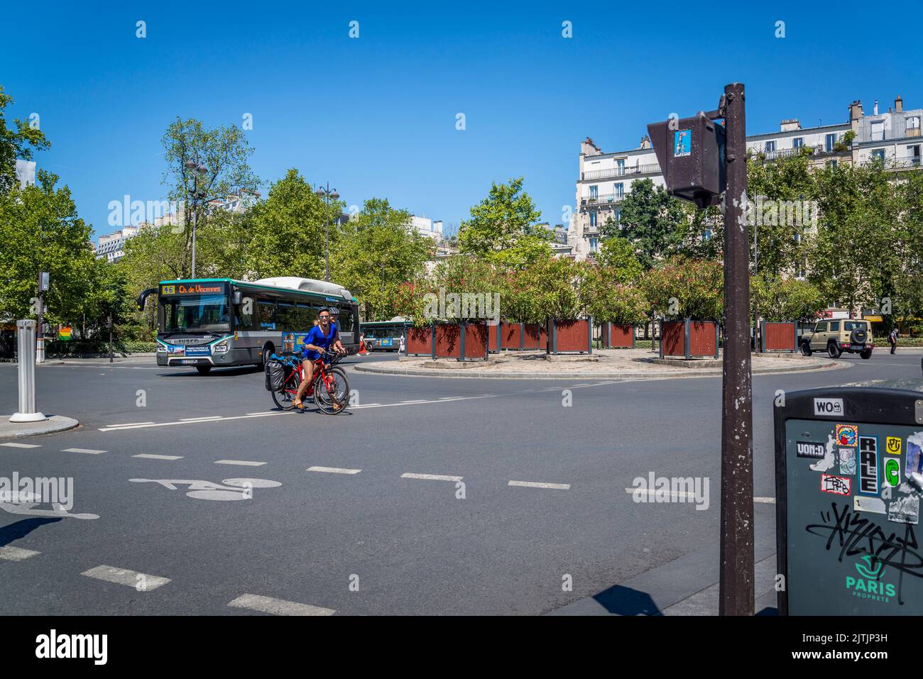 Piazza Leon Blum, 11th ° arrondissement, Parigi, Francia Foto Stock