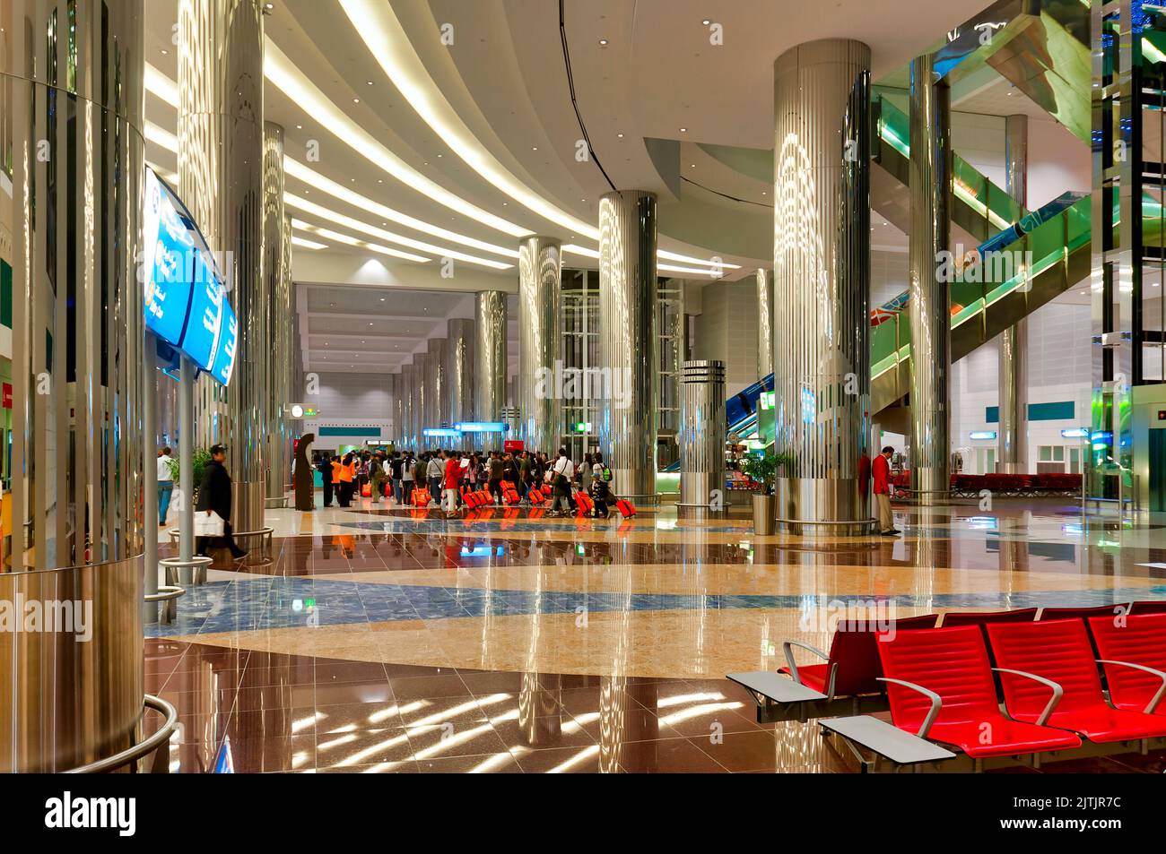 Interno dell'Aeroporto Internazionale di Dubai, Emirati Arabi Uniti Foto Stock