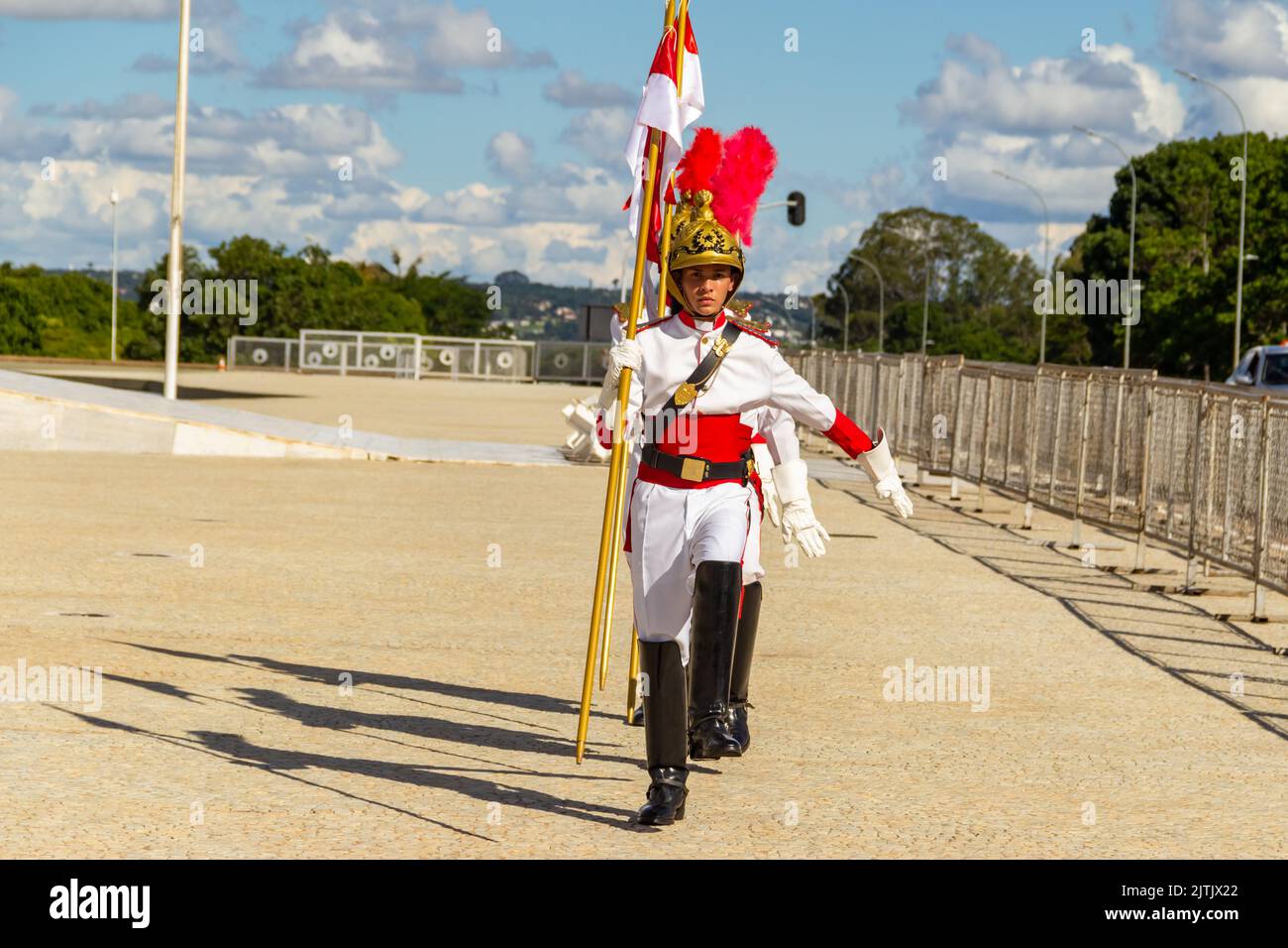 Brasília, Distretto Federale, Brasile – 25 dicembre 2022: Momento del rituale di scambio dei soldati della Guardia Presidenziale a Palácio do Planalto. Foto Stock