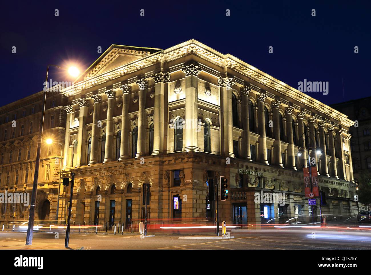 Il Grand St George's Hall, costruito nel 1851-53, il 1st principale edificio pubblico di Lockwood & Mawson. Una sala concerti e riunioni, nella città di Bradford. Foto Stock