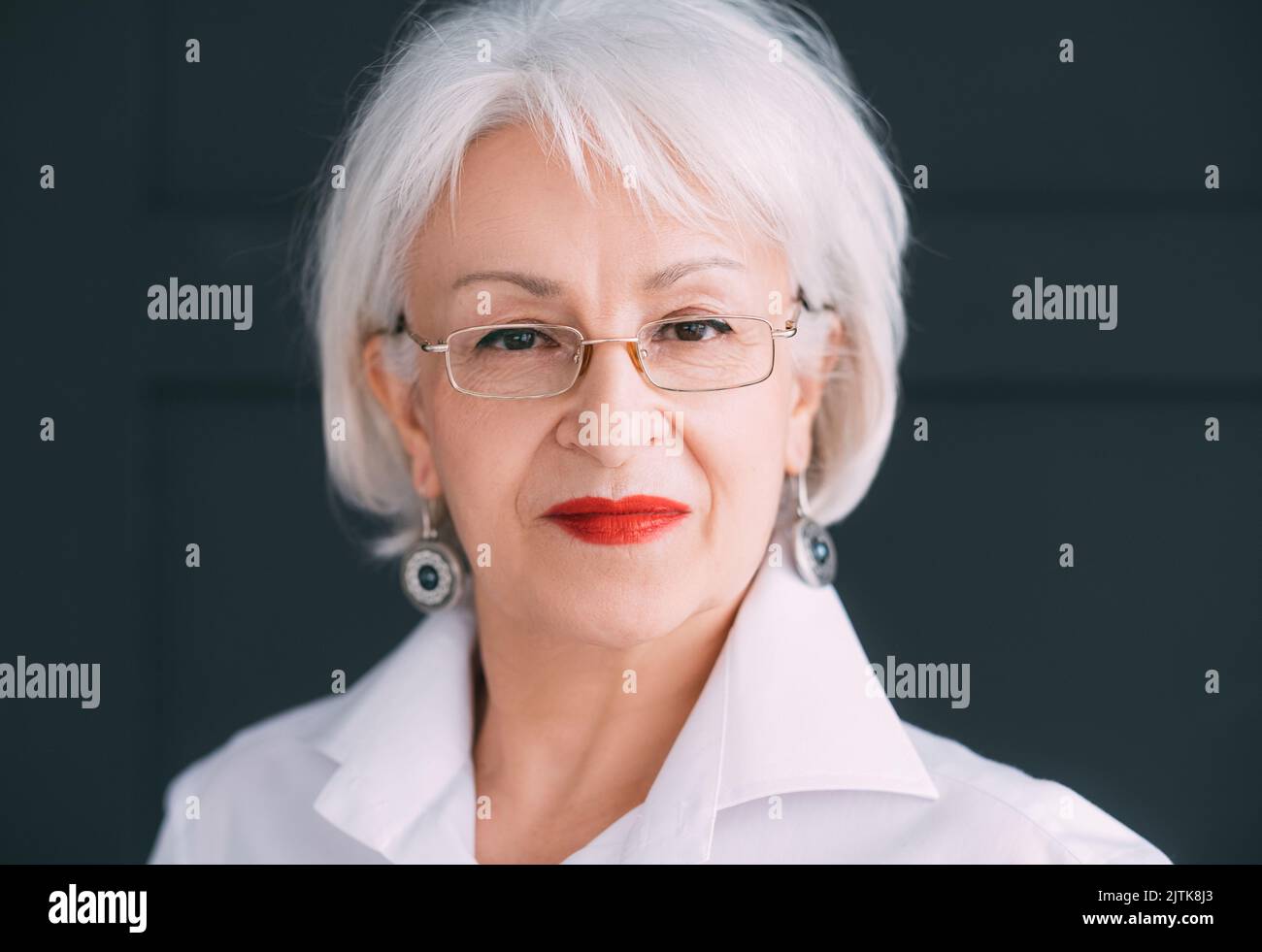 senior business donna stile di vita moderno anzianità Foto Stock