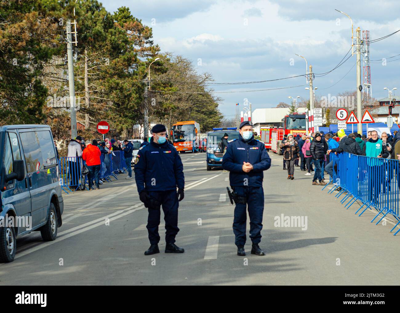 SIRET Border, Romania - 02 marzo 2022: Rifugiati ucraini Foto editoriale - immagine stock Foto Stock