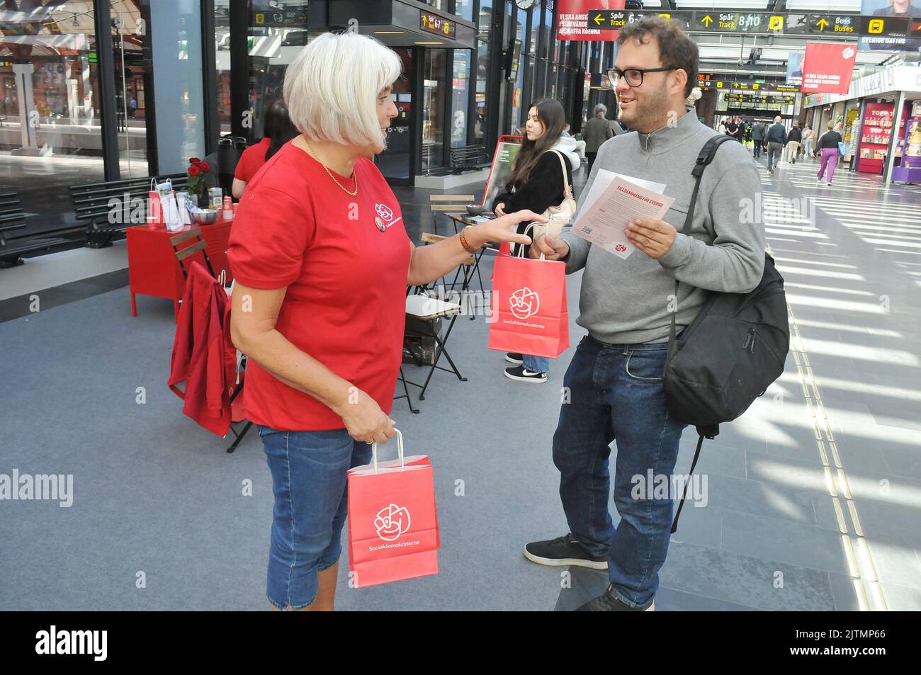 Malmo /Sweden/30 August 2022/Partito democratico svedese che si è accampato per le elezioni geernali in svezia e vuole per la sua prima donna Magdalena Andersson contro il primo ministro svedese il giorno dell'elecuon Domenica 11 Settembre 2022. (Foto..Francis Joseph Dean/Dean Pictures. Foto Stock