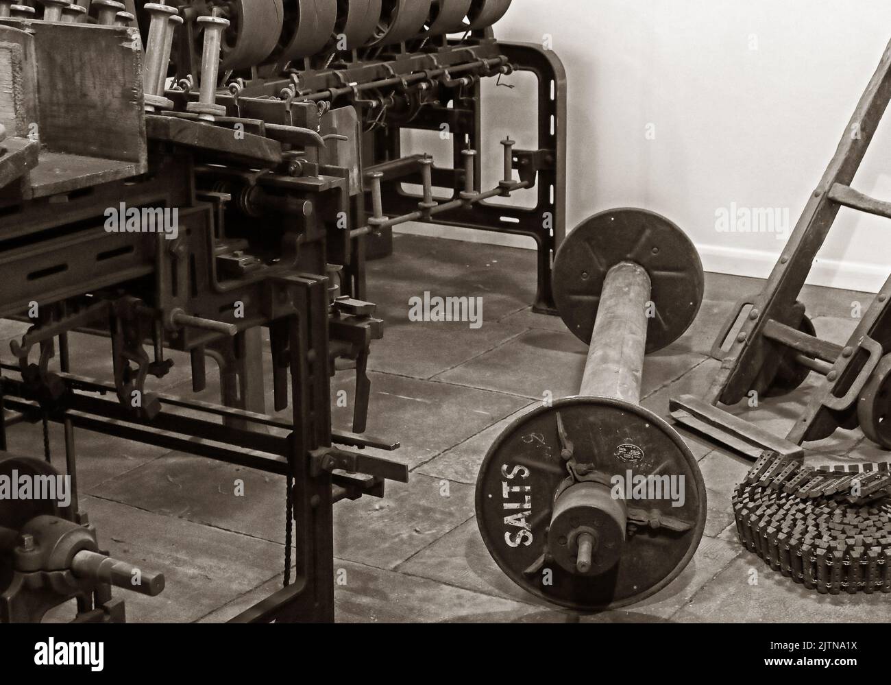 Cotton Mill Machinery at Saltaire la fabbrica istituita da Titus Salt, Yorkshire industrialist Foto Stock