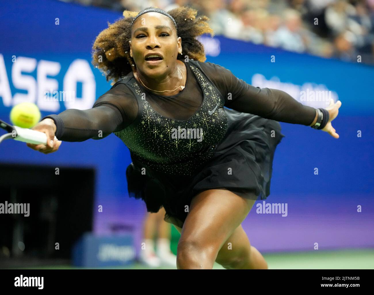 New York, Stati Uniti, 31 agosto 2022: Serena Williams (USA) ha sconfitto Anett Kontaveit (EST) 7-6, 2-6, 6-2, al US Open suonato al Billie Jean King Ntional Tennis Center di Flushing, Queens, New York/USA © Grace Schultz/CSM Foto Stock