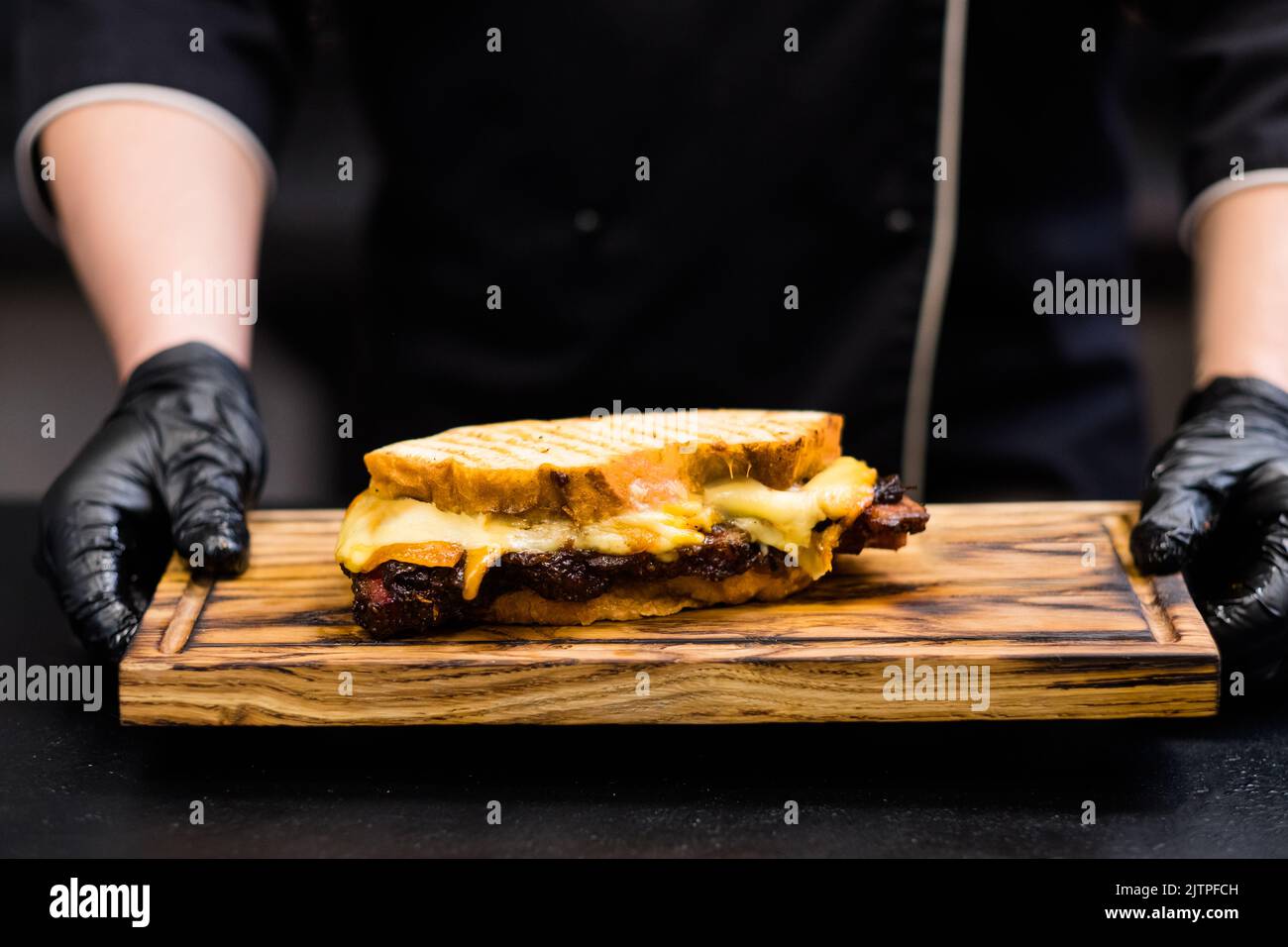 ristorante grill, sandwich con brisket di manzo affumicato Foto Stock