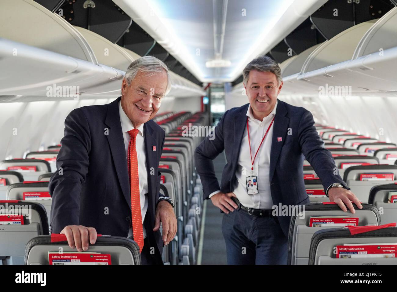 Oslo 20220901.Fondatore, Bjoern Kjos e CEO Geir Karlsen durante il 20th° anniversario della compagnia aerea norvegese. Giovedì si tiene una commemorazione all'aeroporto Gardermoen di Oslo. Foto: OLE Berg-Rusten / NTB Foto Stock