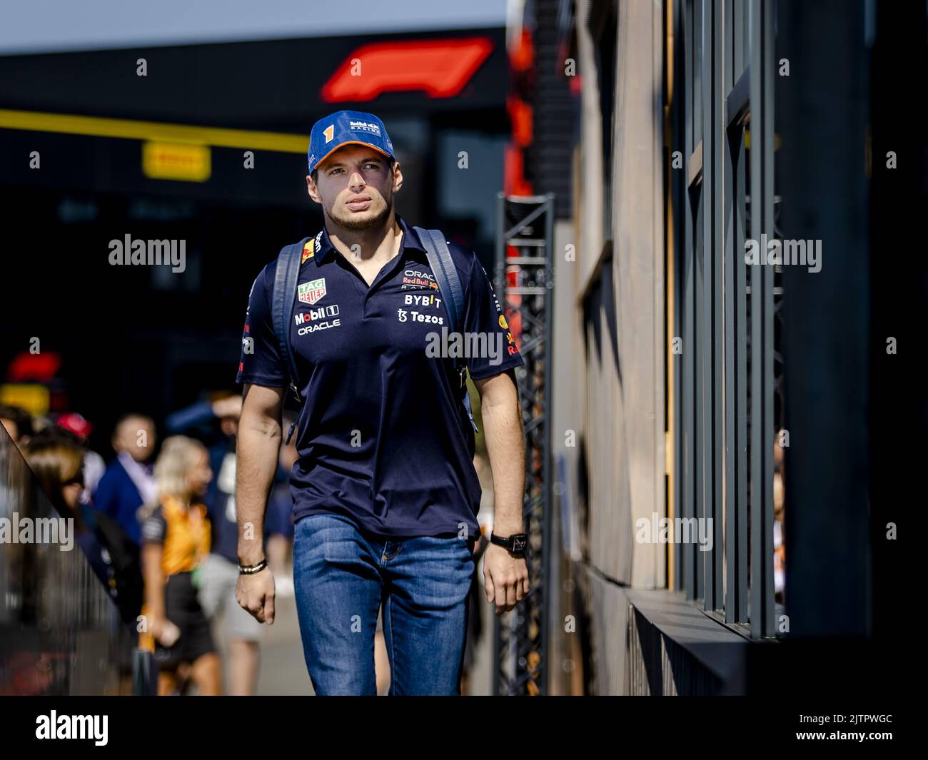 ZANDVOORT - Olanda, ZANDVOORT - Max Verstappen (Red Bull Racing) arriva in pista. Il GP si è svolto lo scorso anno in forma modificata a causa delle misure corona. Quest'anno sono attesi fino a 110.000 visitatori al giorno. ANP SEM VAN DER WAL Foto Stock