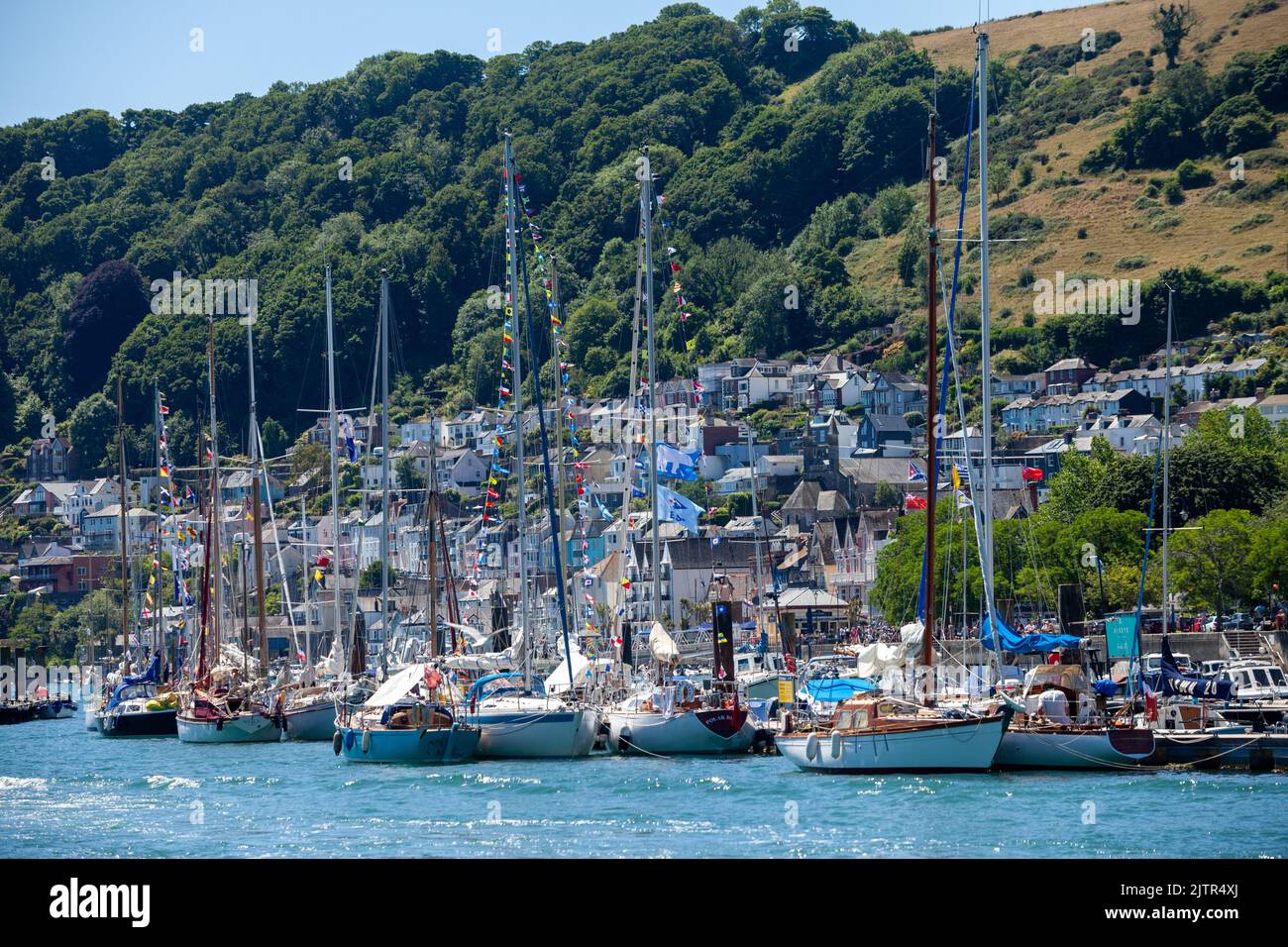 Barche a vela classiche ormeggiate nel porto di Dartmouth. Foto Stock