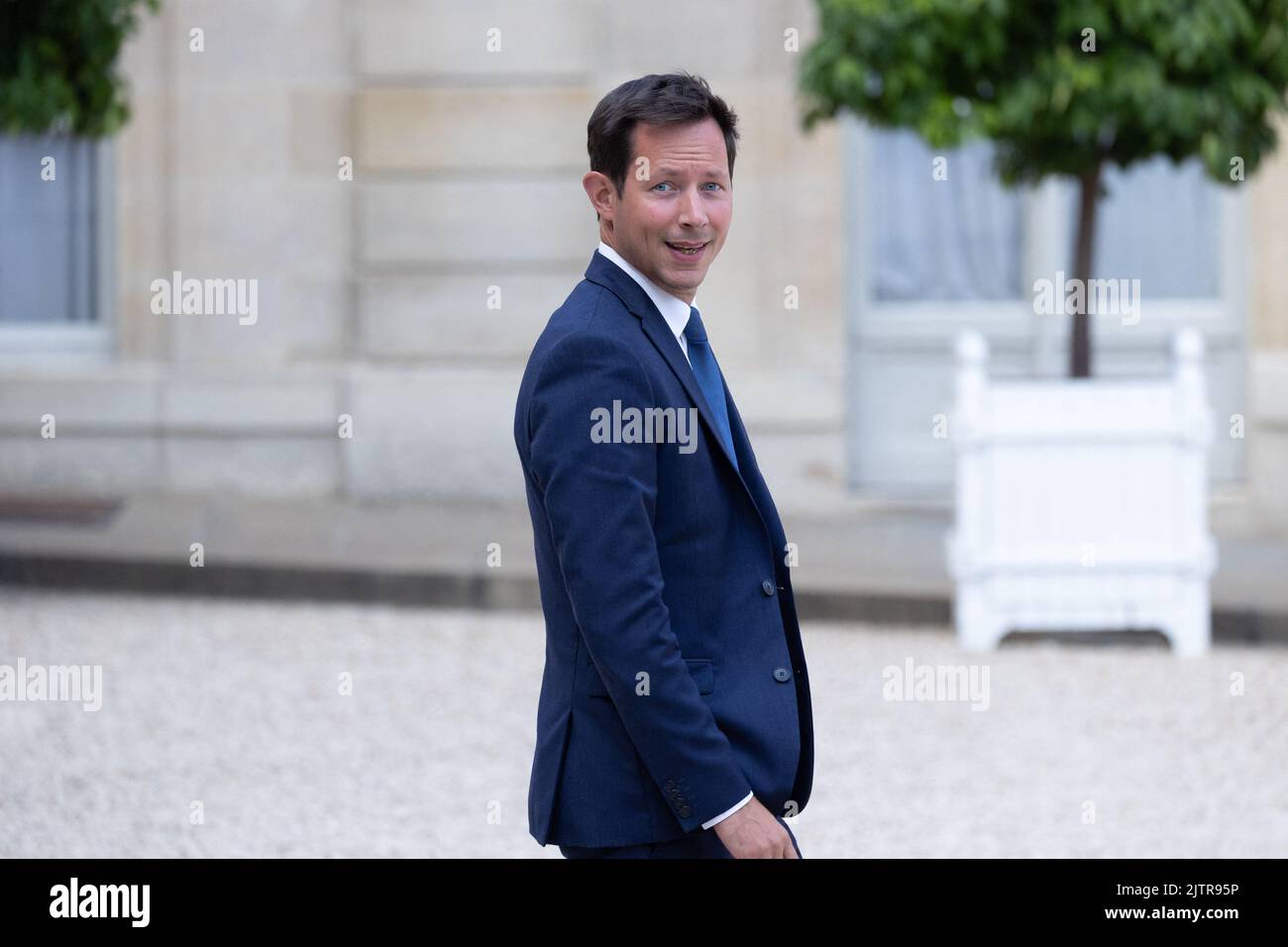 Membro del Parlamento europeo Francois-Xavier Bellamy, parte dopo il discorso del Presidente francese durante la conferenza annuale degli Ambasciatori di Francia al Palazzo Presidenziale Elysee di Parigi il 1 settembre 2022. Foto di Raphael Lafargue/ABACAPRESS.COM Foto Stock