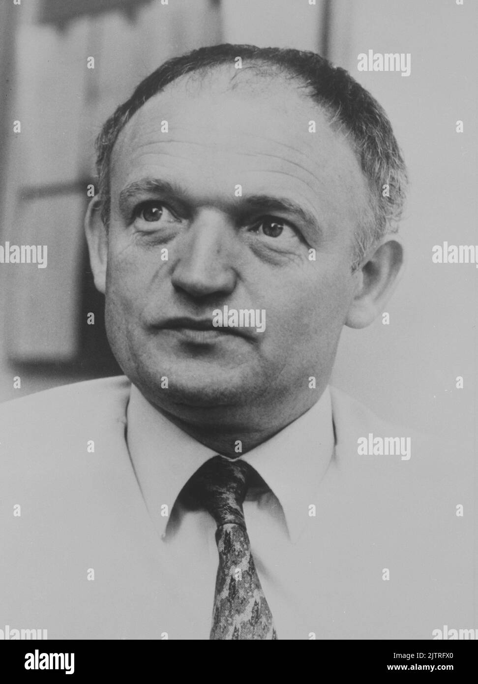 Charles Wilson, che è stato nominato editore dei Times in successione a Charles Douglas-Home che è morto la scorsa settimana. Il sig. Wilson, 50 anni, che era redattore congiunto del giornale, è venuto a Fleet Street da Glasgow quando aveva 16 anni e ha trovato il lavoro come bambino della copia sulla gente di domenica. Foto Stock