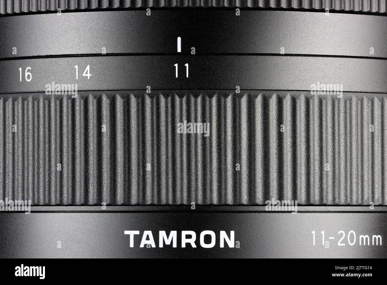 Obiettivo zoom ultra-grandangolare Tamron 11-20mm F/2,8 di III-A RXD con lunghezza focale di 11 mm Foto Stock