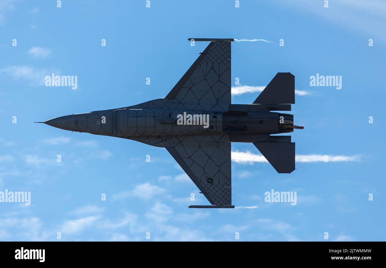 L'incredibile F-16 Viper al Stuart Air Show Foto Stock