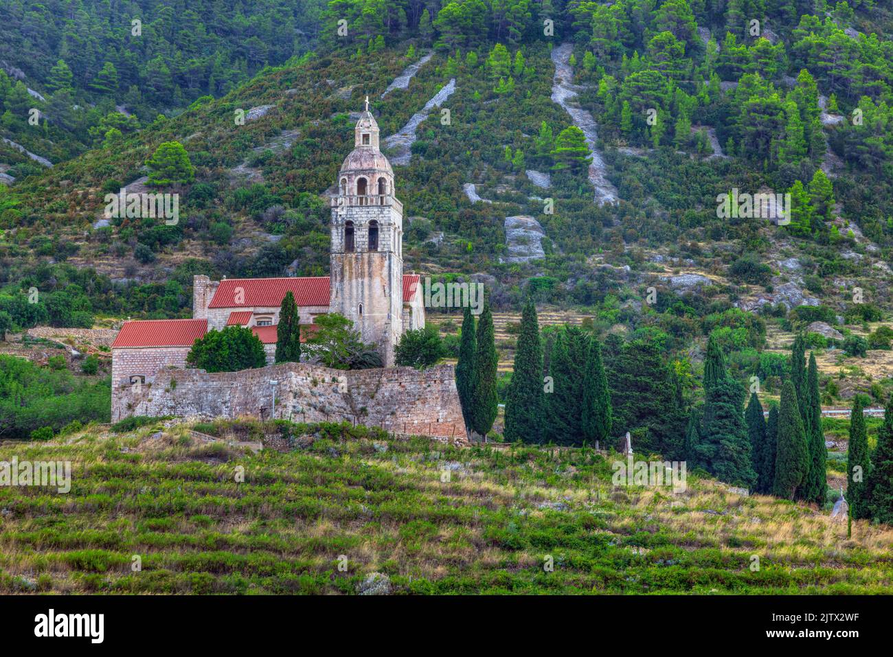 Chiesa di San Nicola, Komiza, Vis, Dalmazia, Croazia Foto Stock