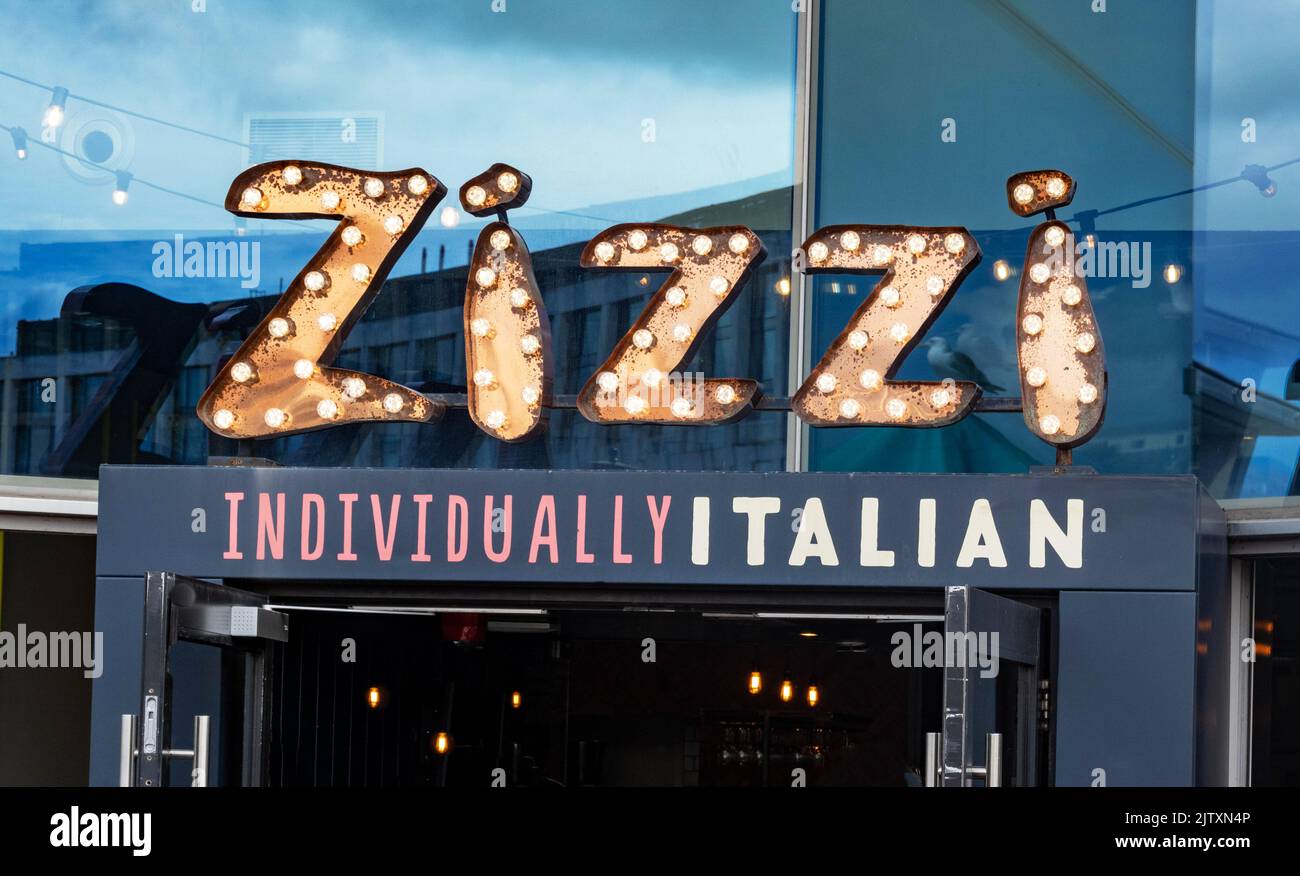 Zizzi individualmente Italiano, un ristorante al piano superiore del centro commerciale Liverpool One Foto Stock