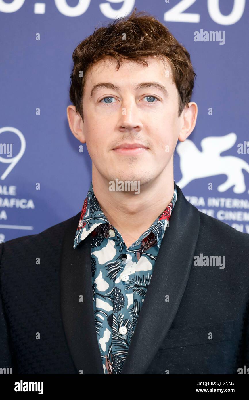 Alex Sharp si presenta alla fotocellula di 'Living' durante il 79th° Festival Internazionale del Cinema di Venezia al Palazzo del Casino sul Lido di Venezia, il 01 settembre 2022. Foto Stock