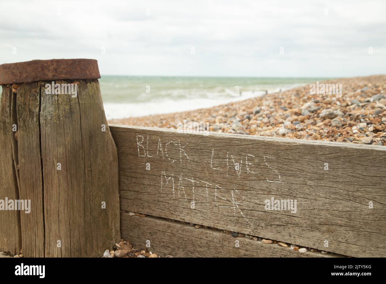 Le vite nere contano Beach Graffiti Foto Stock