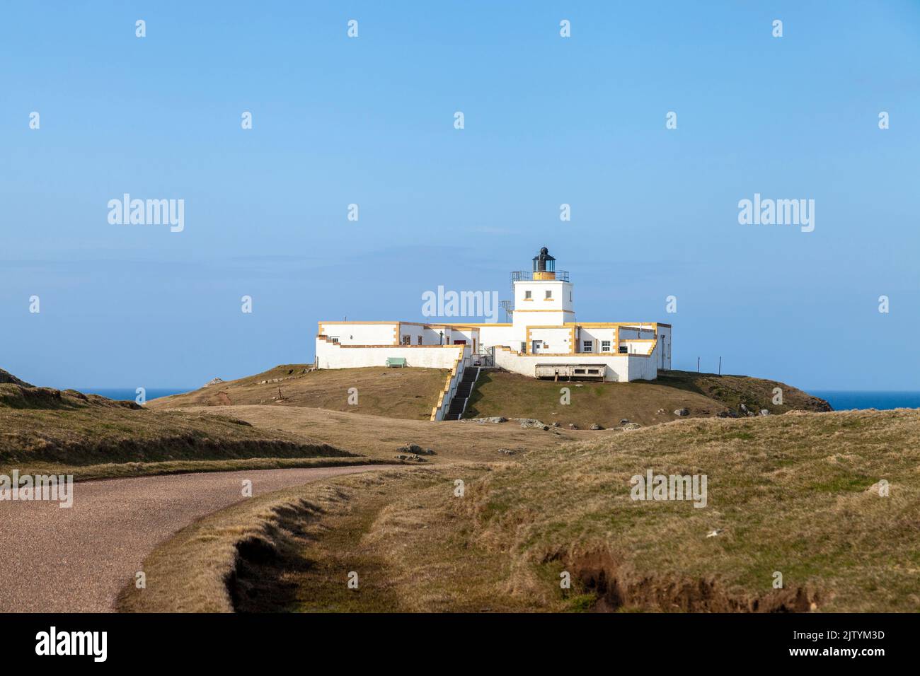 Strathy Point Lighthouse posizione sulla punta di una penisola in cima alla Scozia tra Cape Wrath e Joan o'Groats. Foto Stock