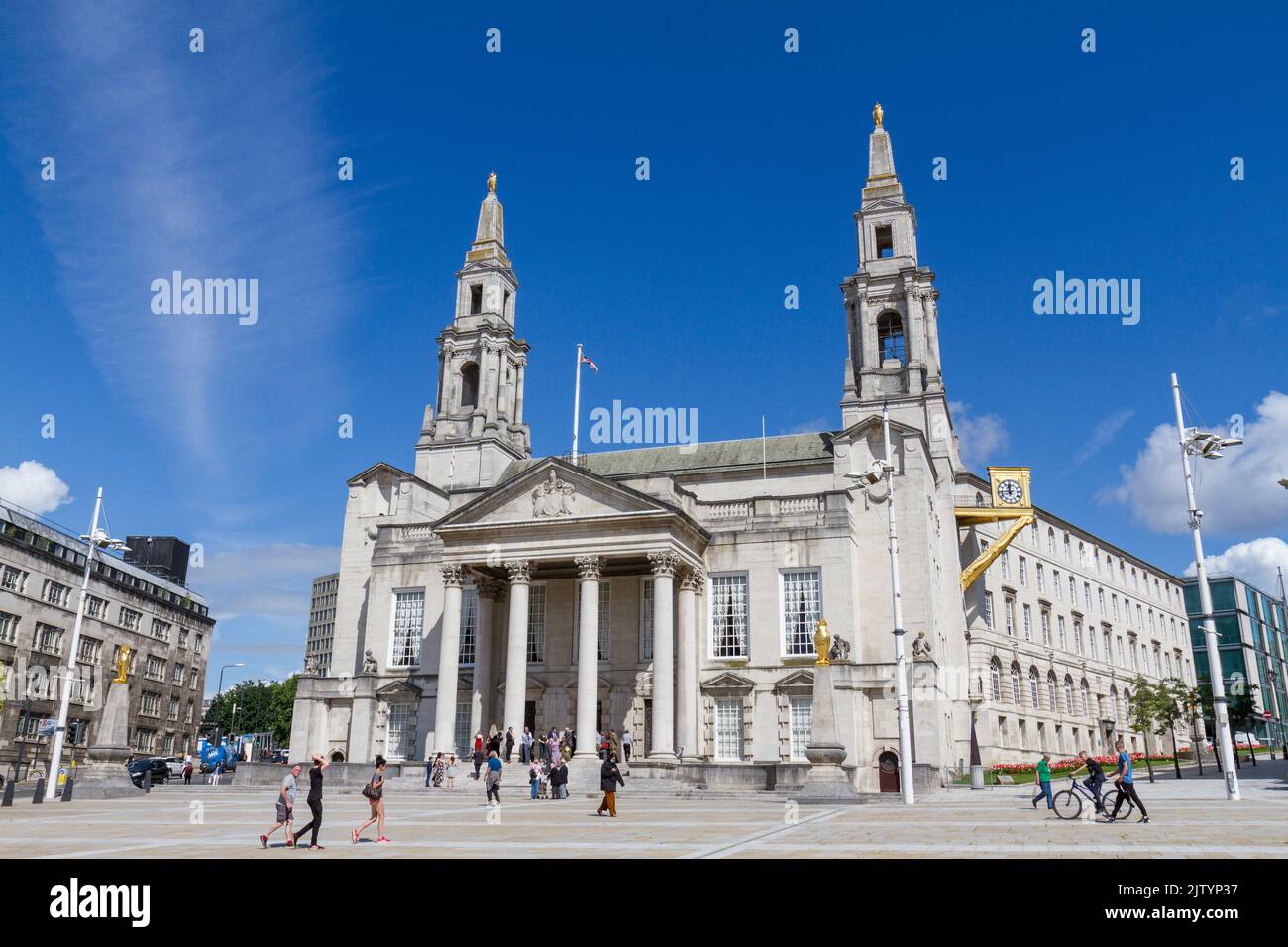 Leeds Civic Hall, Millenium Square, Leeds, West Yorkshire, Regno Unito. Foto Stock
