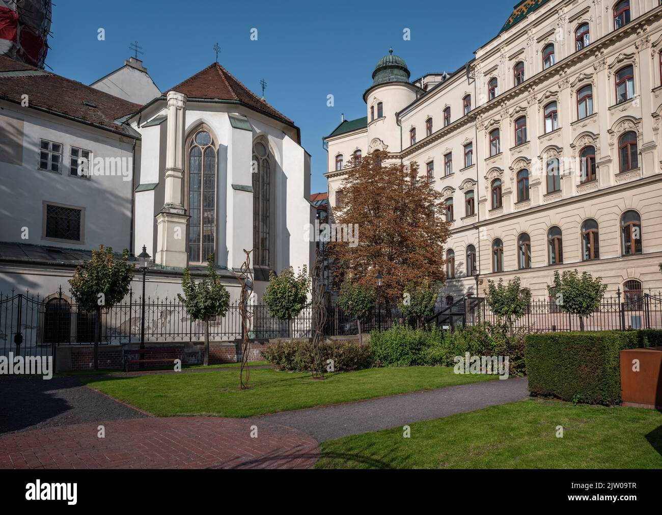 Monastero e Giardino Francescano - Bratislava, Slovacchia Foto Stock