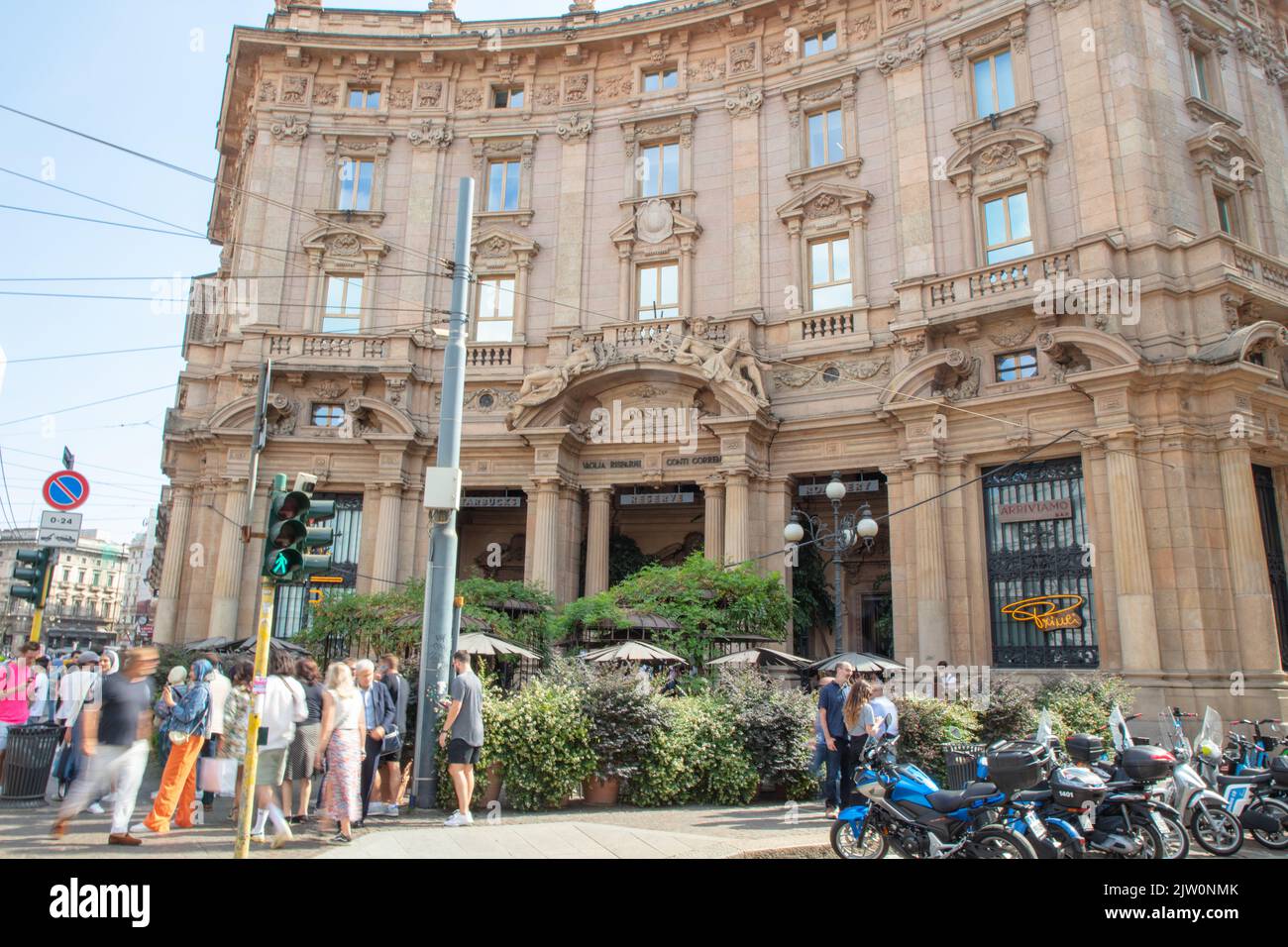 L'ingresso della Riserva Starbucks a Milano Foto Stock