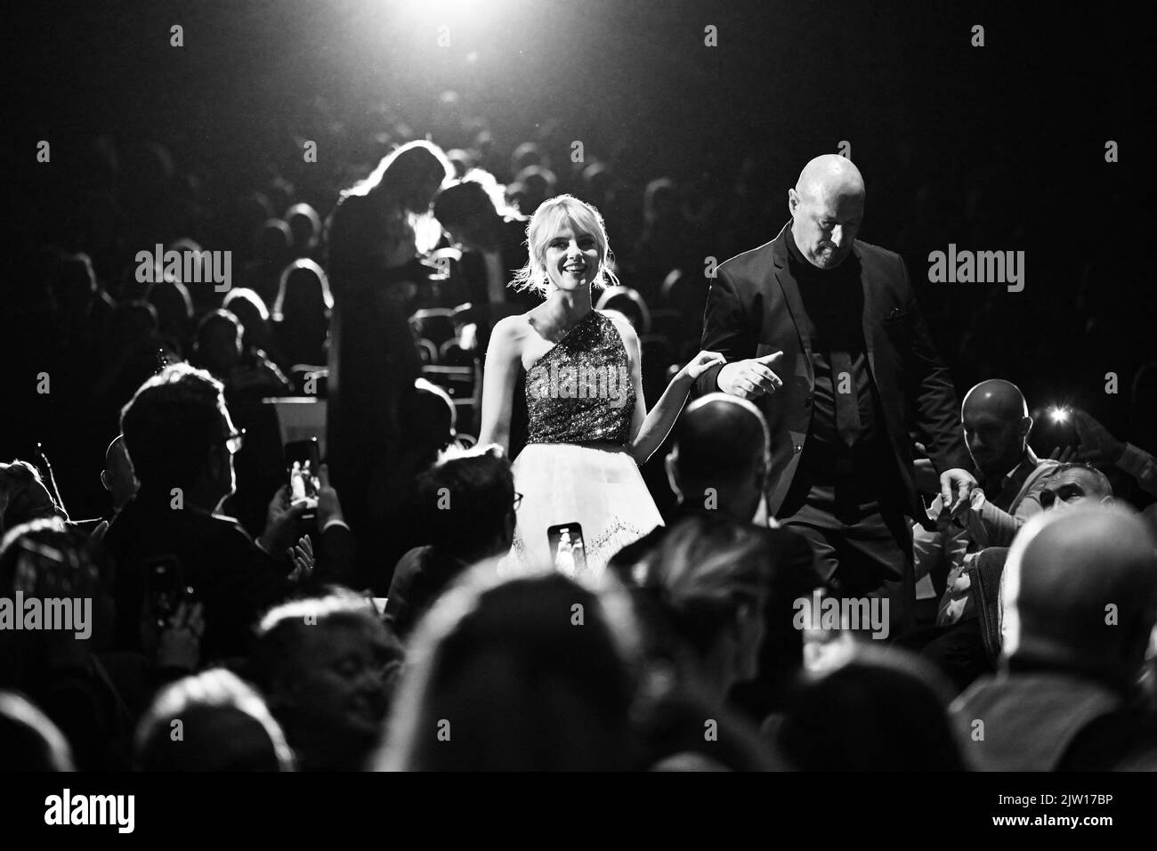 Deauville, Francia. 02nd Set, 2022. Lucy Boynton partecipa alla cerimonia di apertura del Deauville American Film Festival 48th a Deauville, Francia, il 2 settembre 2022. Foto di Julien Reynaud/APS-Medias/ABACAPRESS.COM Credit: Abaca Press/Alamy Live News Foto Stock