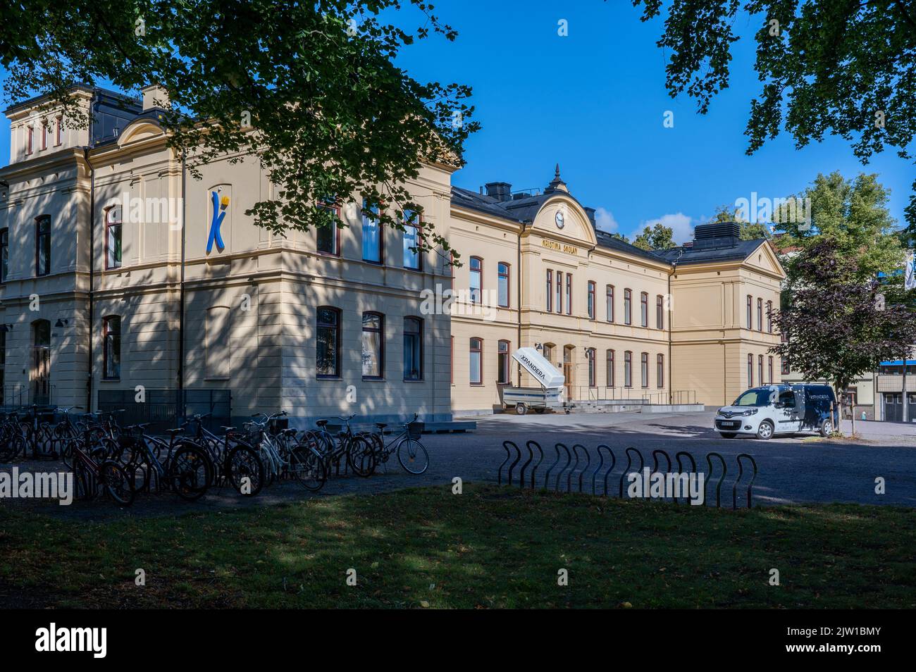 Kungsgård gymnasium è stata fondata nel 1915 e risiede nella ex scuola di Kristina dal 2014. L'istruzione si concentra sull'economia e sul diritto. Foto Stock
