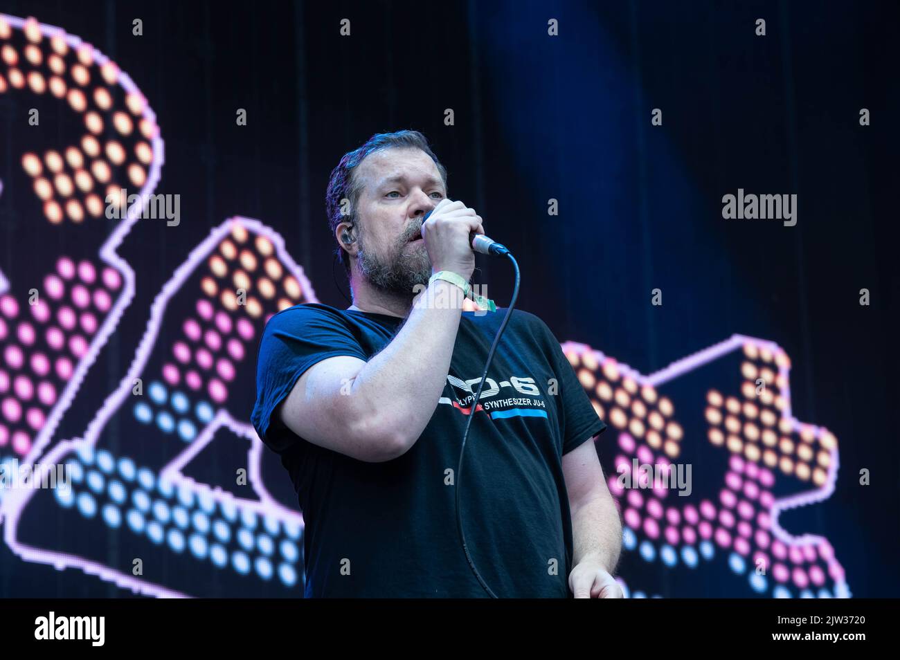 John Grant - suonare la tastiera e cantare al pubblico del Connect Festival Foto Stock