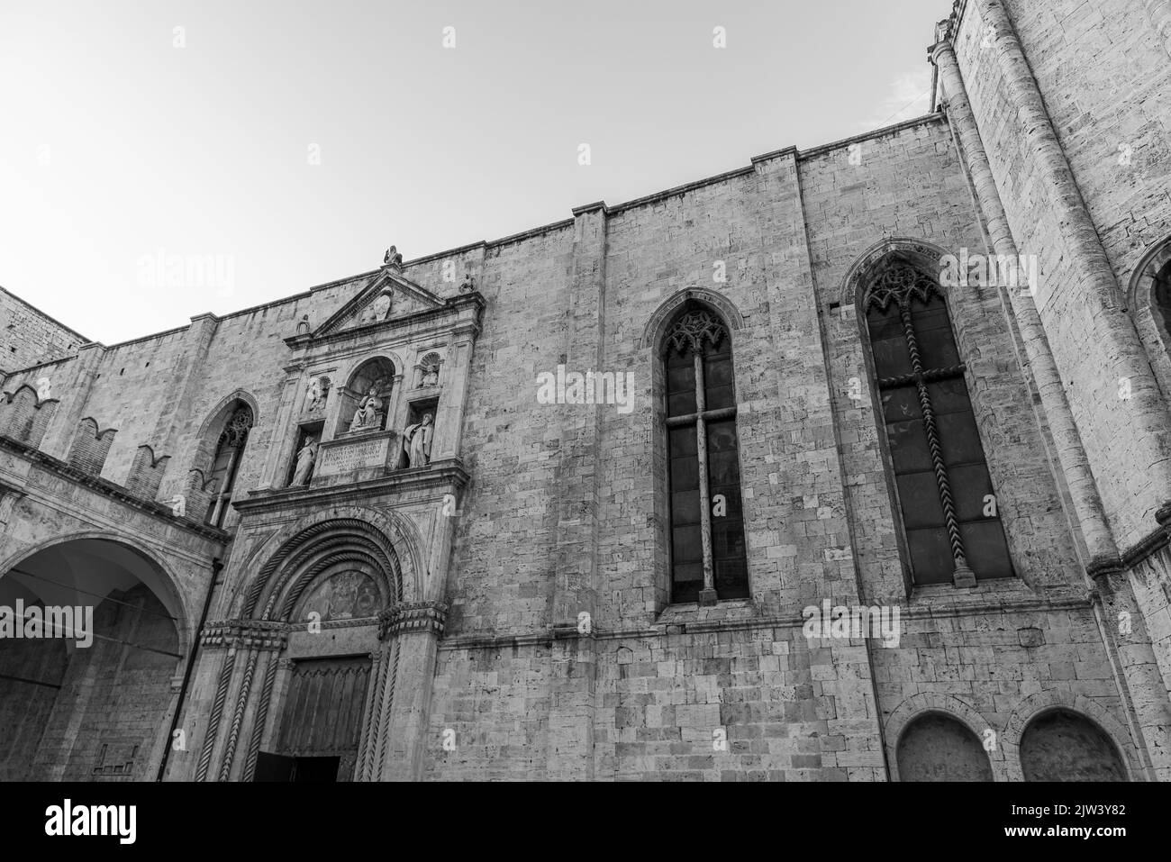 La chiesa di San Francesco ad Ascoli Piceno è considerata una delle migliori opere italiane di architettura francescana Foto Stock