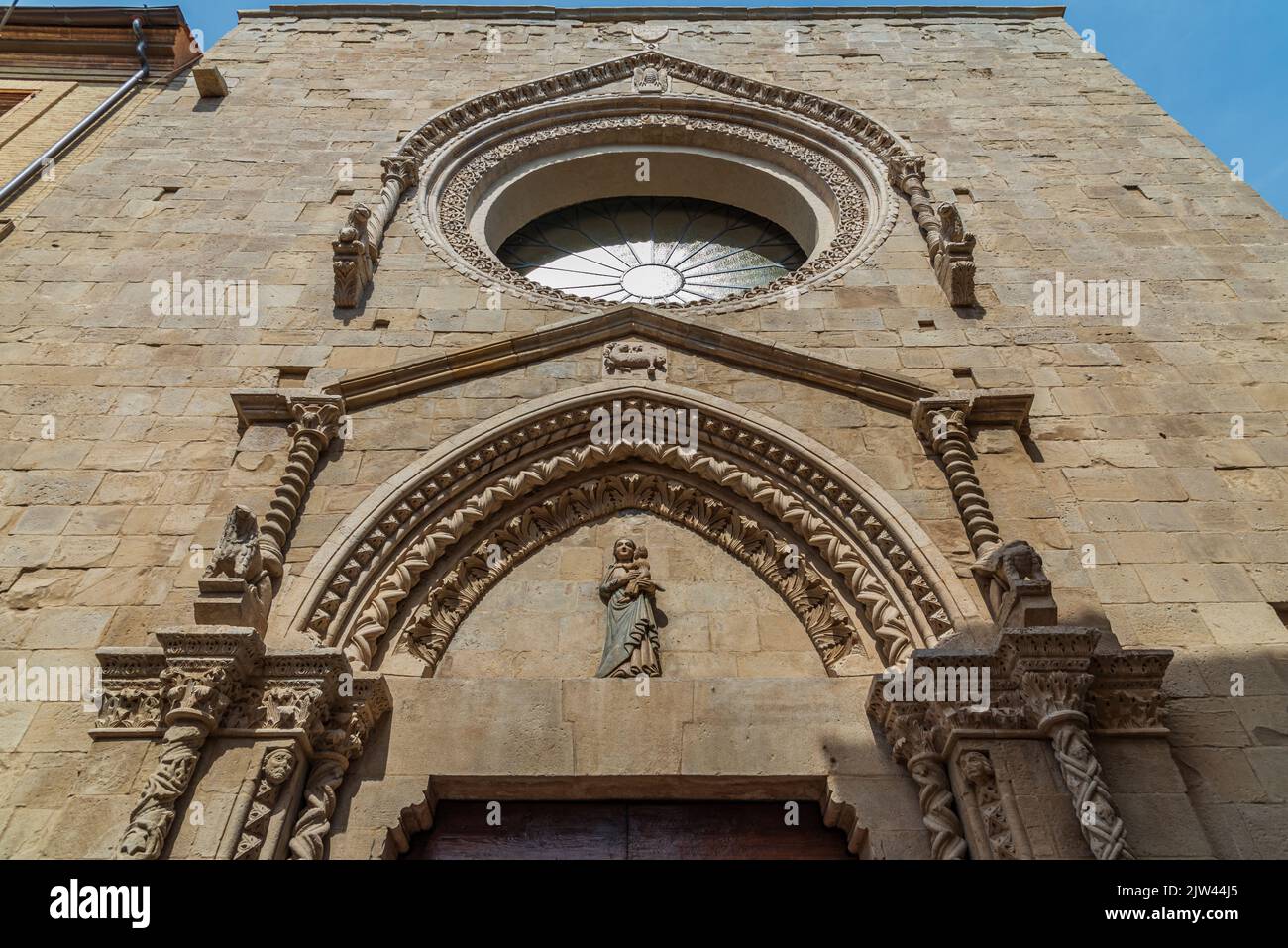 La chiesa di Sant'Agostino con il suo ex convento, è un edificio religioso a Lanciano, la parrocchia principale del Lanciano Vecchio, lungo via Foto Stock
