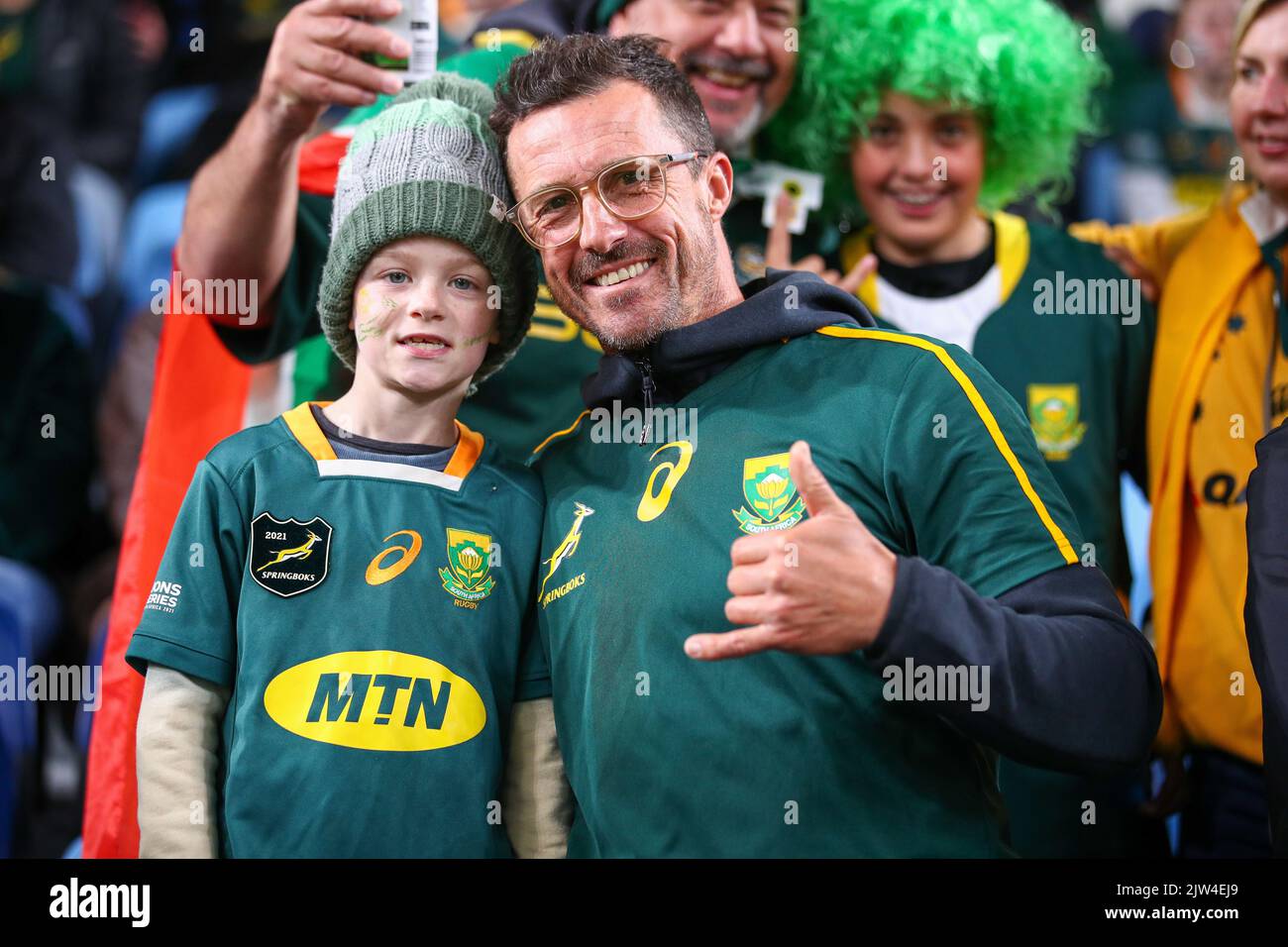 3rd settembre 2022; Allianz Stadium, Sydney, nuovo Galles del Sud, Australia; 2022 Campionato di rugby Etoro, Australia contro Sud Africa: I tifosi del Sud Africa fanno il tifo per la loro squadra Foto Stock