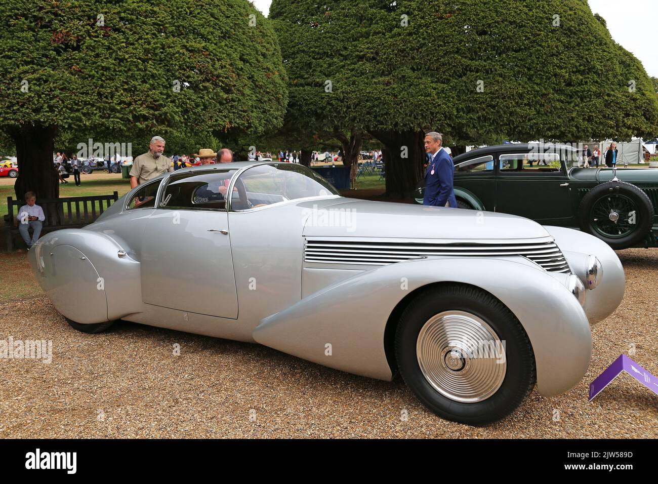 Hispano-Suiza H6B Dubonnet Xenia (1938). Concours of Elegance 2022, Hampton Court Palace, Londra, Regno Unito, Europa Foto Stock