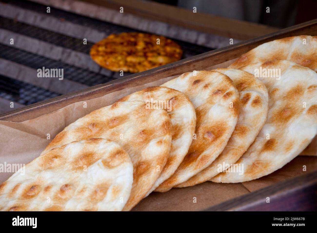 Crackers senbei Street vendor Kamakura Japan Foto Stock