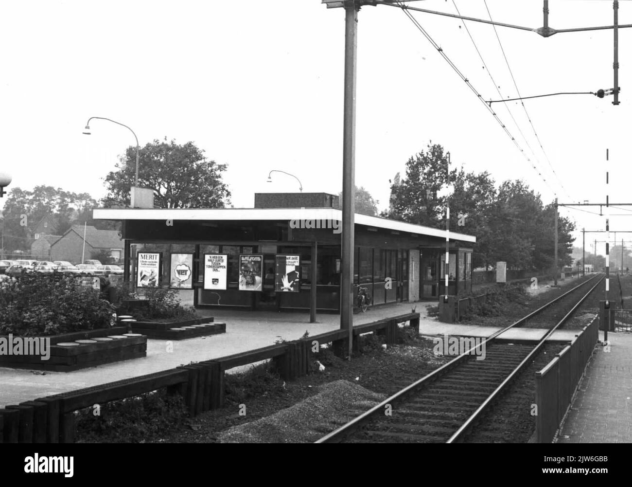 Vista sul lato piattaforma della stazione N.S. Wijchen a Wijchen. Foto Stock