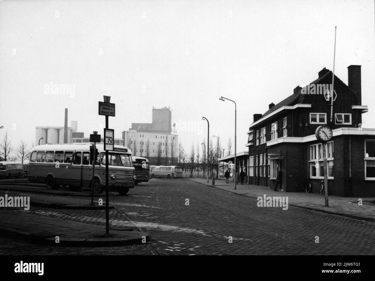 Immagine di una medaglia con il ritratto di George van Egmond, nato nel 1504, vescovo di Utrecht (1534-1559), morto il 6 ottobre 1559. A sinistra semi-adattata, con mantello e berretto quadrato, in medaglione. Foto Stock