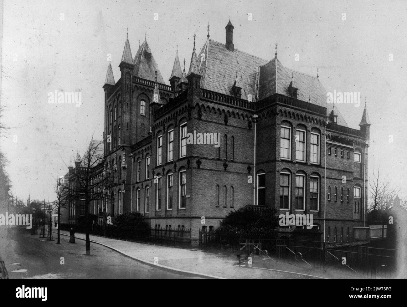 Immagine del gruppo in rappresentanza di una Compagnia Waardgelders, parte della parata storica, con il tema del Dipartimento di Waardgelders di Utrecht del Principe Maurits il 31 luglio 1618, in occasione della Festa della Regina, nel giardino del Burgerweeshuis riformato (Oudegracht 245 ) di Utrecht. Foto Stock