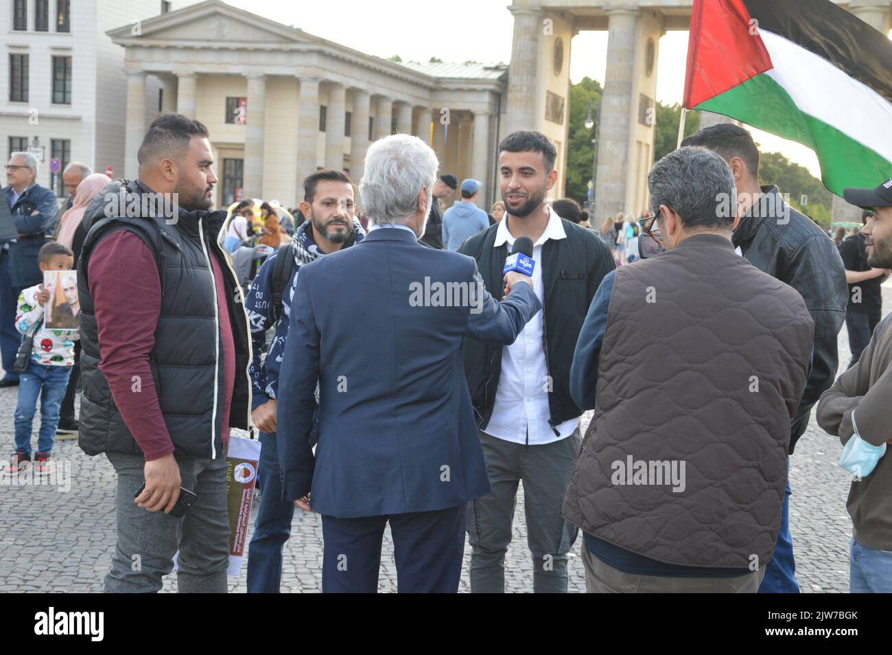 Berlino, Germania - 3 settembre 2022 - raduno palestinese a Pariser Platz. (Foto di Markku Rainer Peltonen) Foto Stock