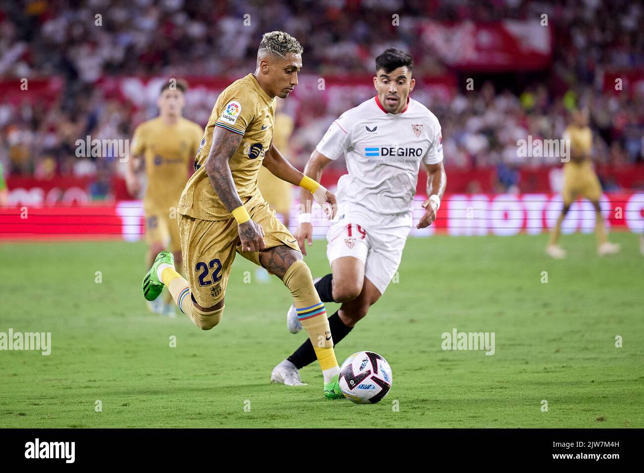 Siviglia, Spagna. 03rd Set, 2022. Raphinha (22) del FC Barcelona visto durante la partita di LaLiga Santander tra il Sevilla FC e il FC Barcelona all'Estadio Ramon Sanchez Pizjuan di Siviglia. (Photo Credit: Gonzales Photo/Alamy Live News Foto Stock