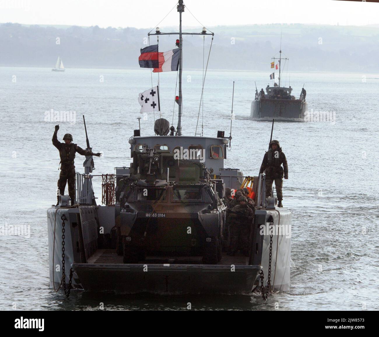 L'ASSALTO FRANCESE INVADE LA SPIAGGIA A BROWNDOWN, HAMPSHIRE. PIC MIKE WALKER, 2013 Foto Stock