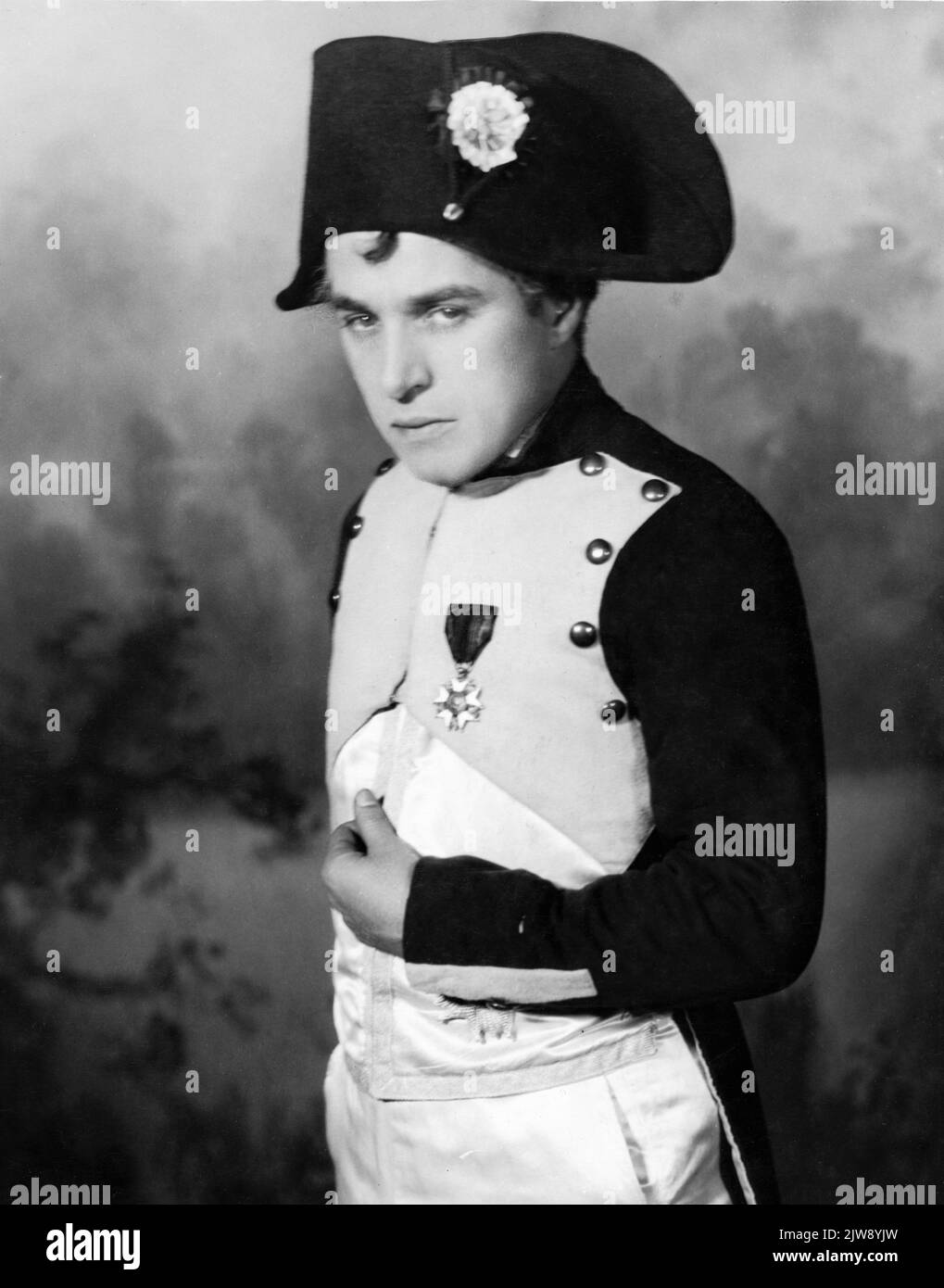 CHARLIE CHAPLIN 1929 Ritratto come Napoleone Bonaparte per un progetto in corso, ma in definitiva non realizzato Foto Stock