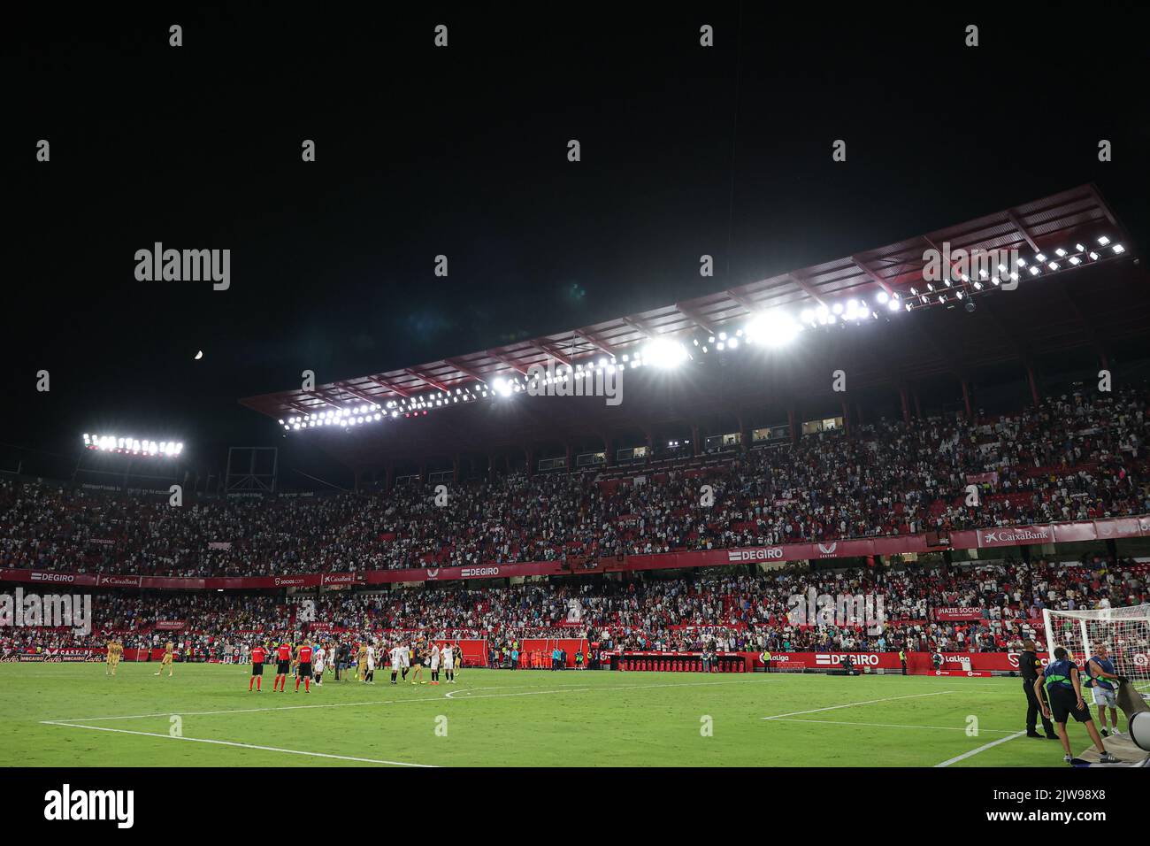 Stadio durante la partita Liga tra il Sevilla FC e il FC Barcelona allo stadio Ramon Sanchez Pizjuan di Siviglia, Spagna. Foto Stock