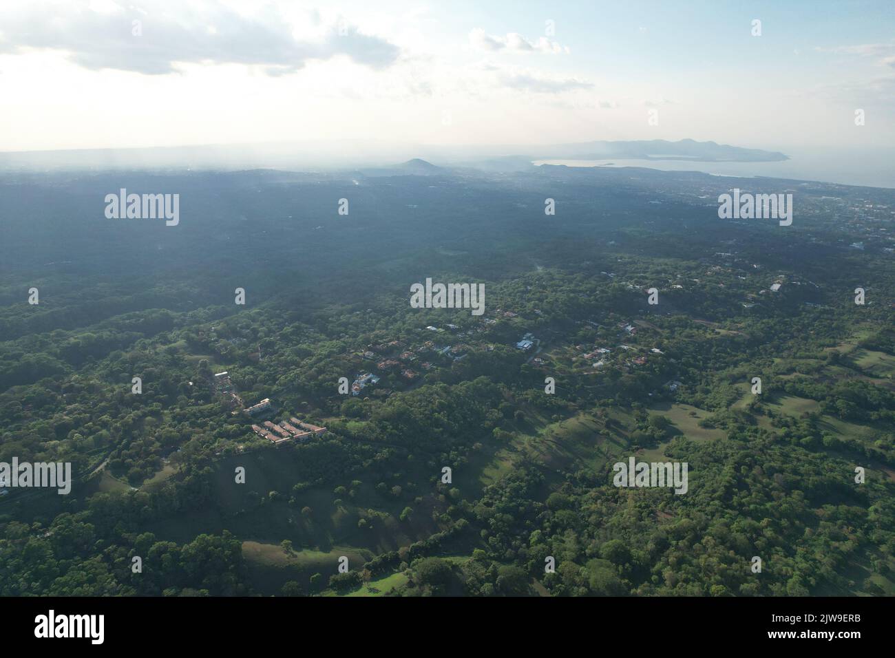 Verde valle di montagna in Nicaragua vista aerea drone Foto Stock