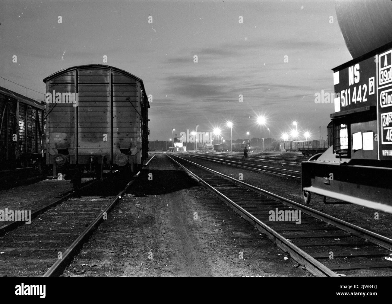 Vista del parco di shunting del N.S. in Amersfoort di sera. Foto Stock