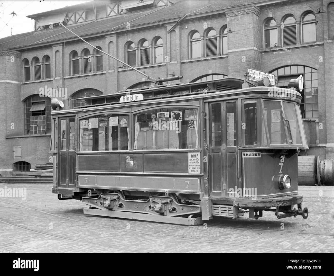 Immagine di un tram elettrico (auto a una persona n. 7, serie 1-20) del G.E.T.U. Sulla Remiseterrein sulla Nicolaas Beetsstraat. Foto Stock