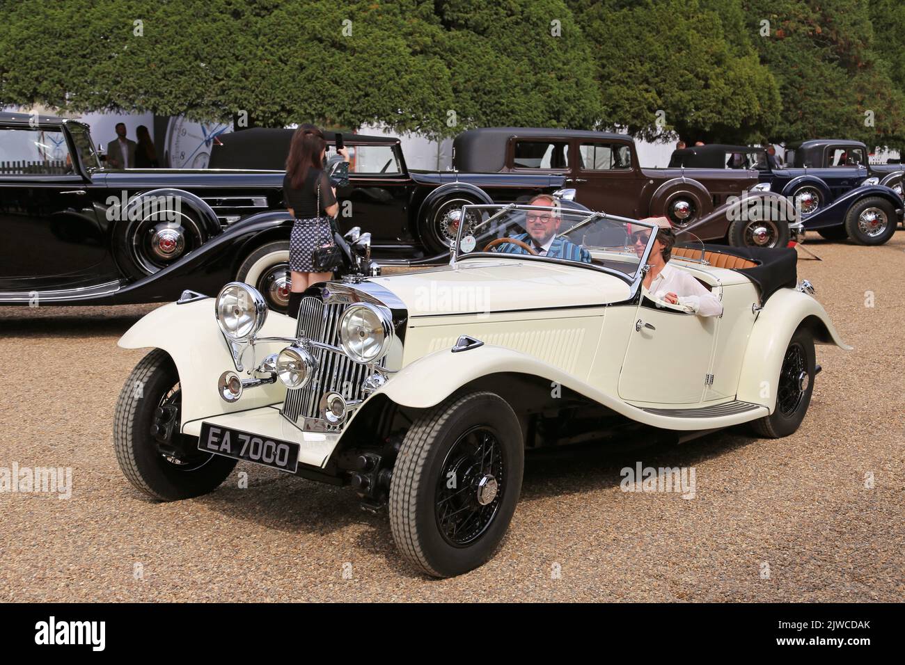 Jensen S1 Sport Tourer (1935). Concours of Elegance 2022, Hampton Court Palace, Londra, Regno Unito, Europa Foto Stock