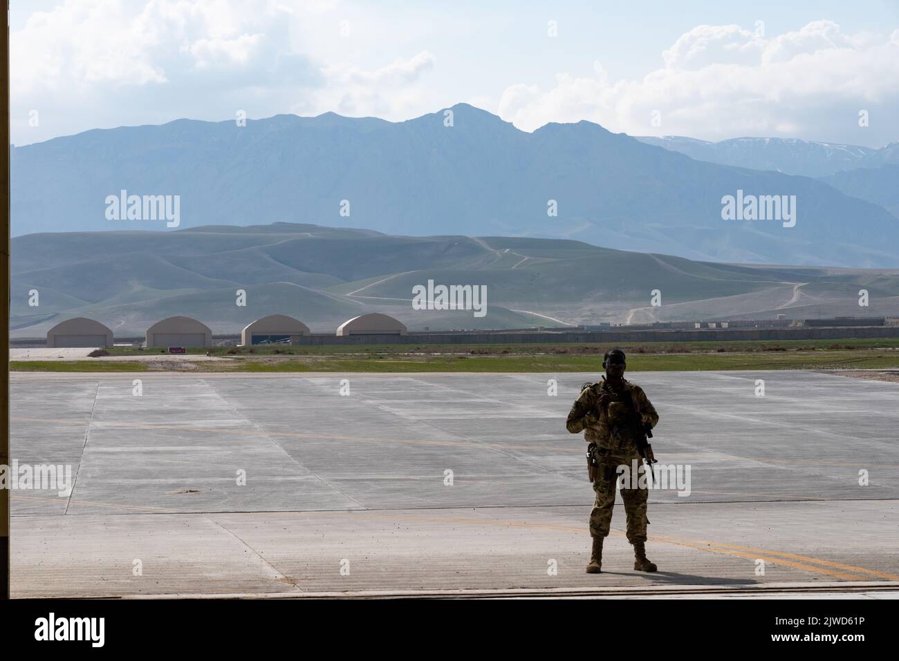 Bundeswehr in Afghanistan - Luftwaffenstützpunkt der afghischen Nationalarmee und Camp Marmal Foto Stock