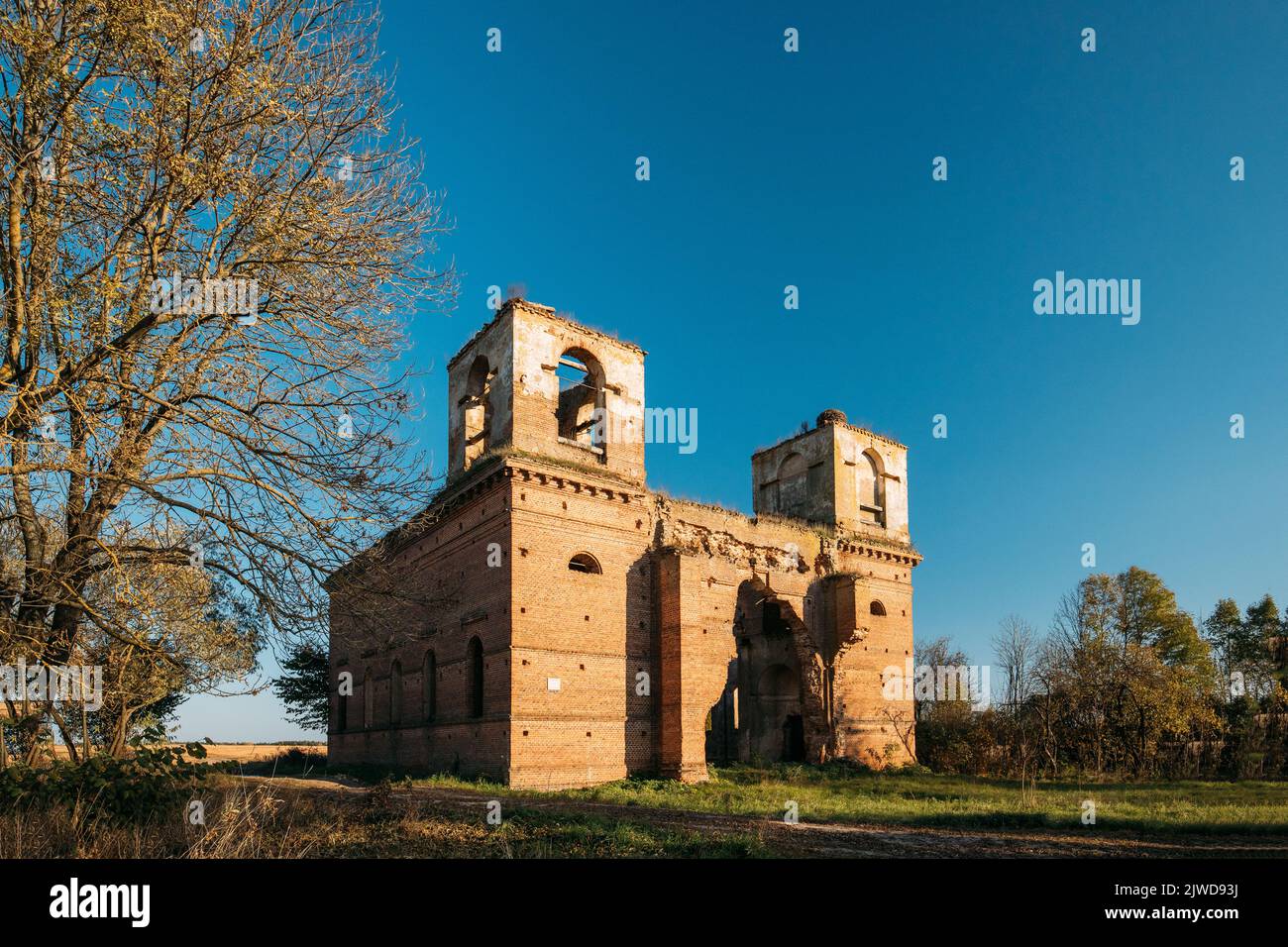 Kanichi, Bielorussia. Chiesa è stato eretto sopra le cripte di Tsekhanovetsky Noble Famiglia all'inizio del 19th ° secolo. Parrocchia cattolica locale prima Mentio Foto Stock
