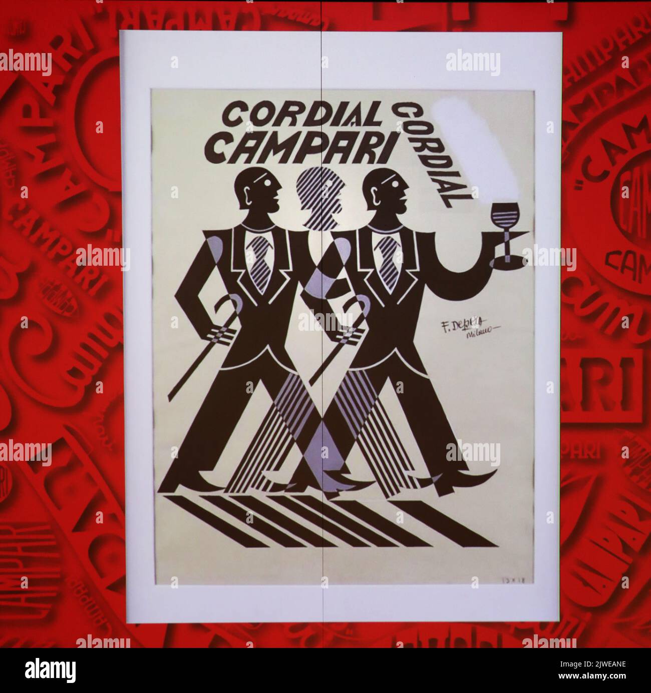 Antico poster di Cordial Campari. Immagine scattata alla Galleria Campari vicino a Milano. Foto Stock